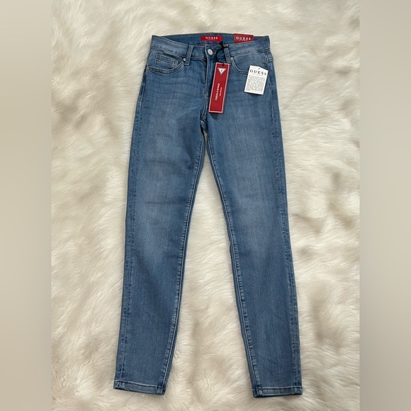 🆕 Guess Curvy Sophia Skinny Denim Jeans STRETCH Medium Wash, Mid-Rise 25X28 (2) - Picture 3 of 10
